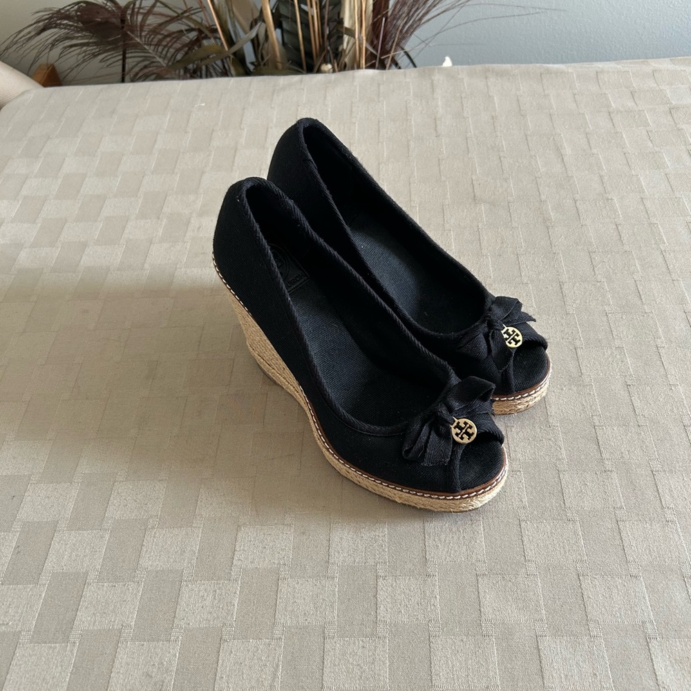 Tory Burch Jackie Canvas Bow Espadrille Wedge Pumps - Picture 3 of 16
